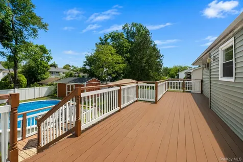 23 Ehler Street Brentwood NY 11717