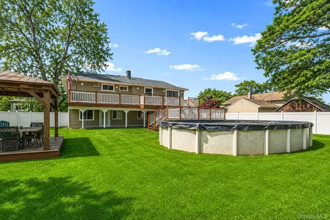 23 Ehler Street Brentwood NY 11717