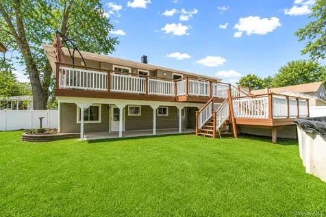 23 Ehler Street Brentwood NY 11717