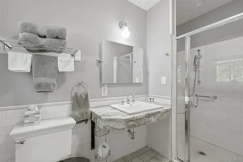 5 West Street Marlboro NY 12542