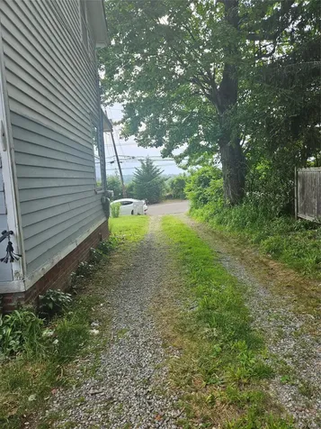14 Rams Hill Road Glenwood Landing NY 11757