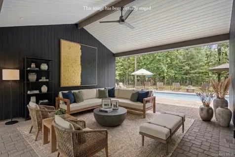 56 Lauren Court Woodstock NY 12401