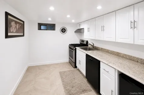 40 Emmett Terrace New Rochelle NY 10805
