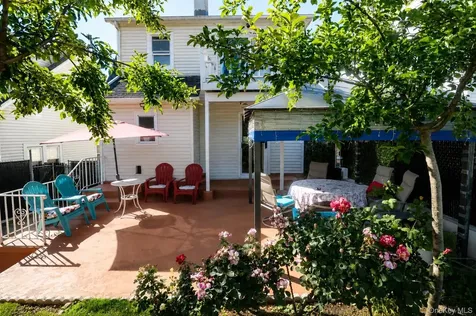 40 Emmett Terrace New Rochelle NY 10805