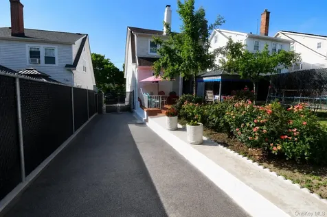 40 Emmett Terrace New Rochelle NY 10805