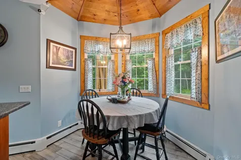 83 Cotter Road Highland NY 12528