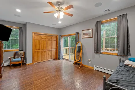 83 Cotter Road Highland NY 12528