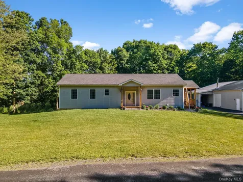 83 Cotter Road Highland NY 12528