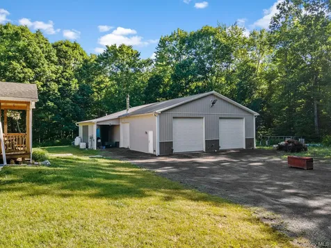 83 Cotter Road Highland NY 12528