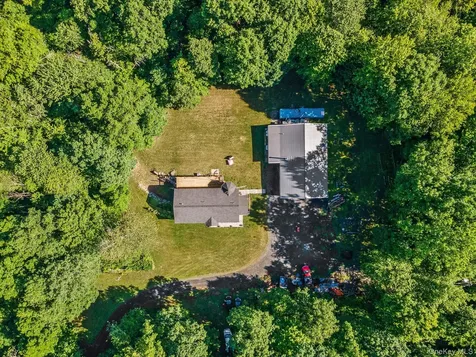 83 Cotter Road Highland NY 12528