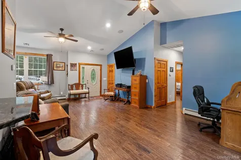 83 Cotter Road Highland NY 12528