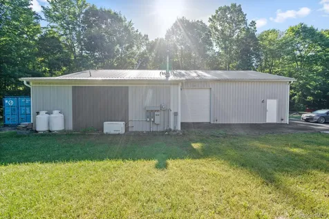 83 Cotter Road Highland NY 12528