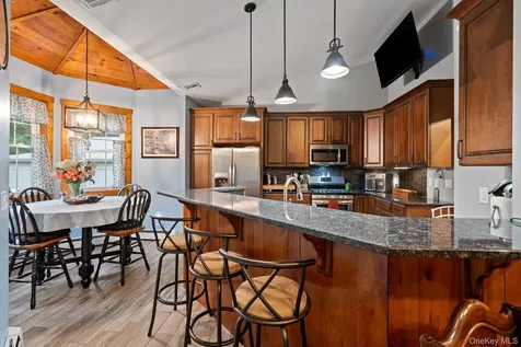 83 Cotter Road Highland NY 12528