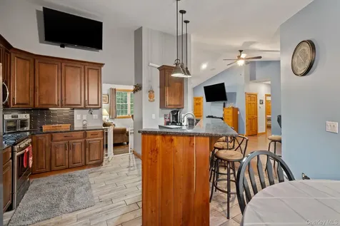 83 Cotter Road Highland NY 12528