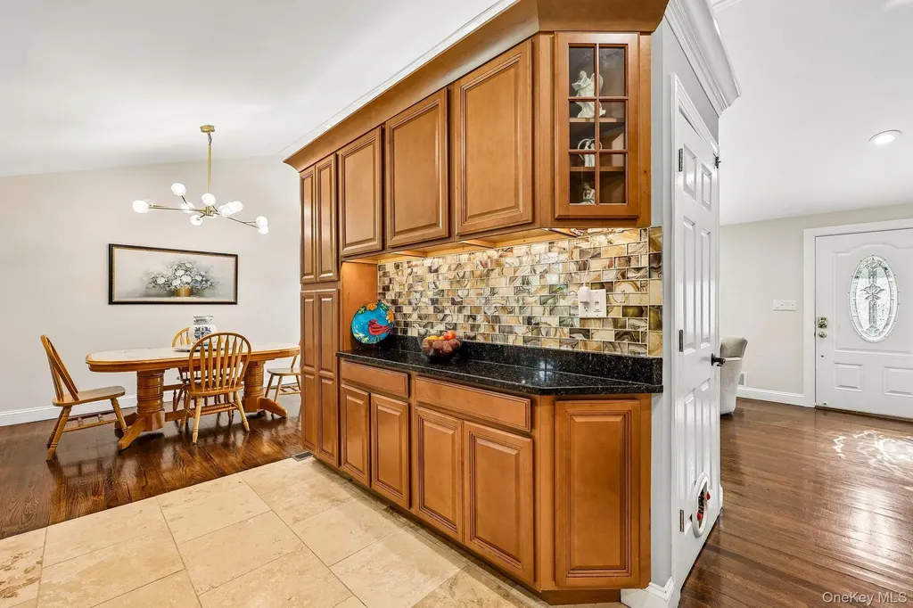 13 Beech Street Nanuet NY 10954