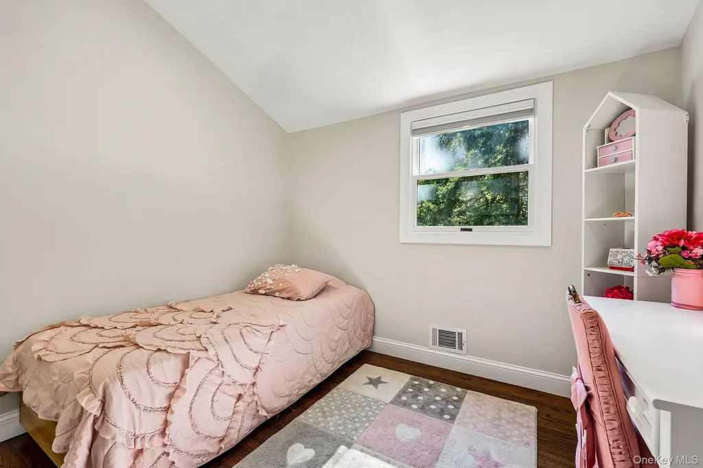 13 Beech Street Nanuet NY 10954