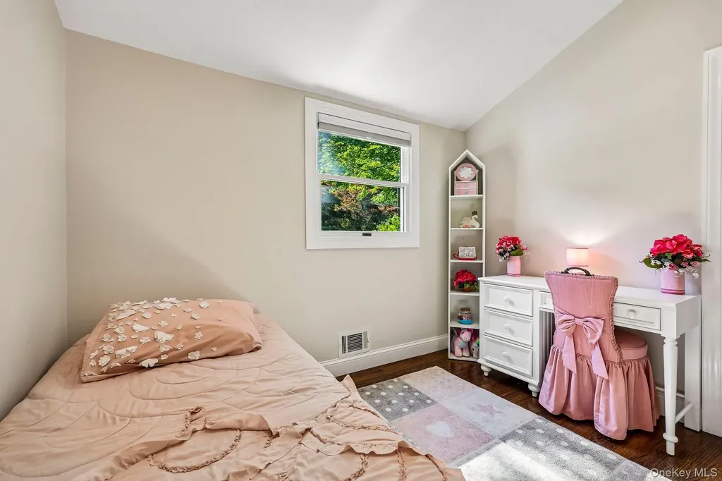 13 Beech Street Nanuet NY 10954