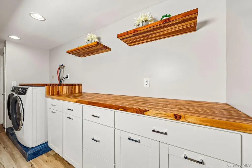 13 Beech Street Nanuet NY 10954