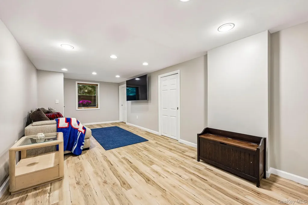 13 Beech Street Nanuet NY 10954