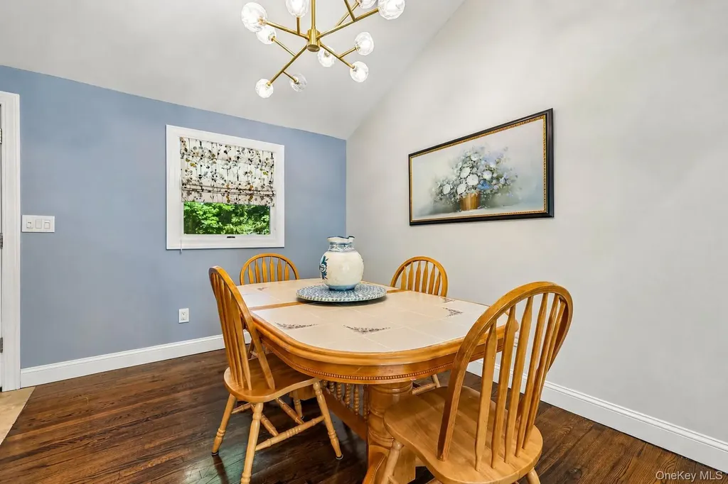 13 Beech Street Nanuet NY 10954