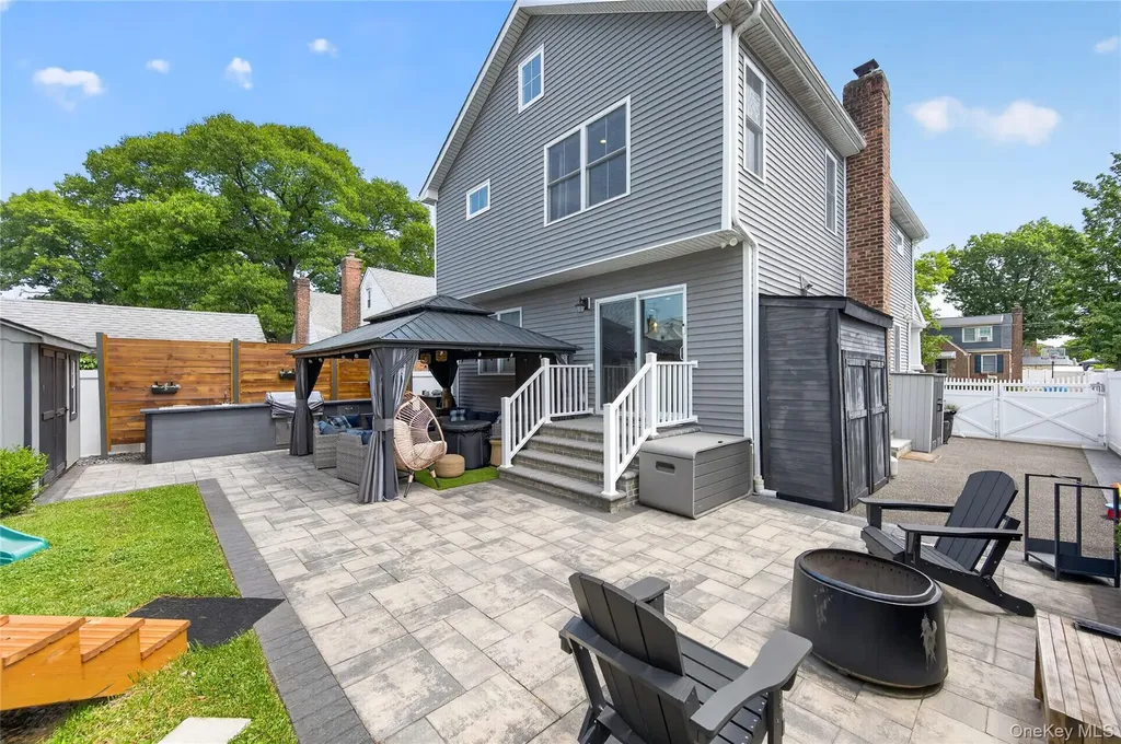 276 Rintin Street Franklin Square NY 11010