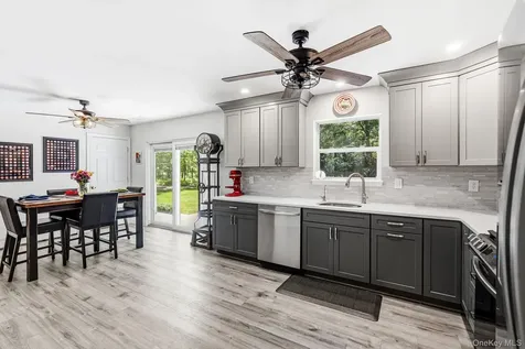 20 Charter Court Manorville NY 11949