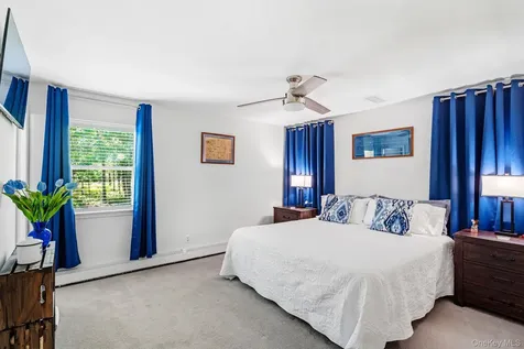 20 Charter Court Manorville NY 11949