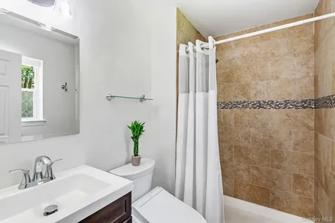20 Charter Court Manorville NY 11949
