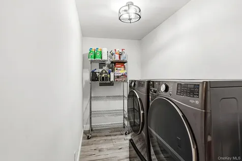 20 Charter Court Manorville NY 11949