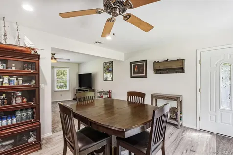 20 Charter Court Manorville NY 11949