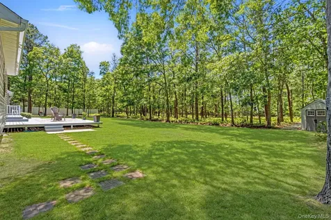 20 Charter Court Manorville NY 11949