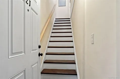 73 Broadway Pleasantville NY 10570