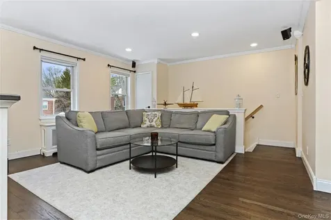 73 Broadway Pleasantville NY 10570