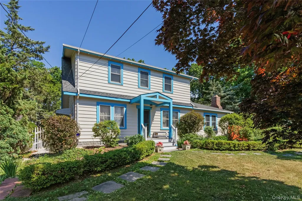 65 Hedges Road East Patchogue NY 11772