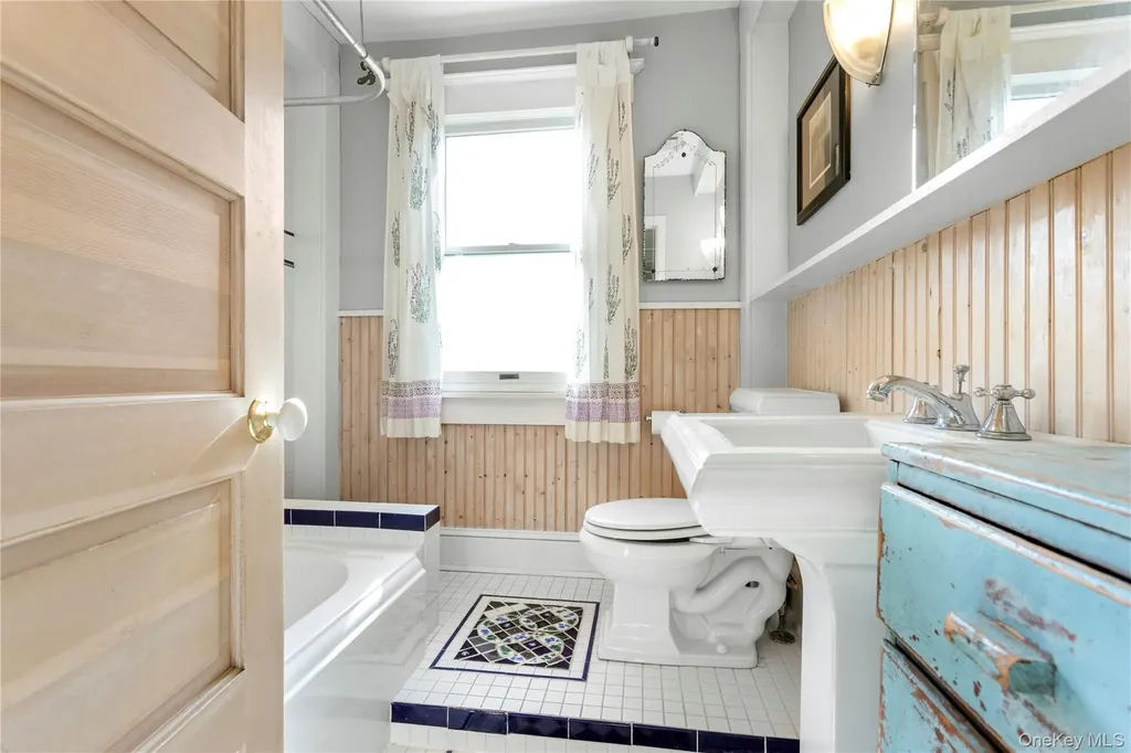 65 Hedges Road East Patchogue NY 11772
