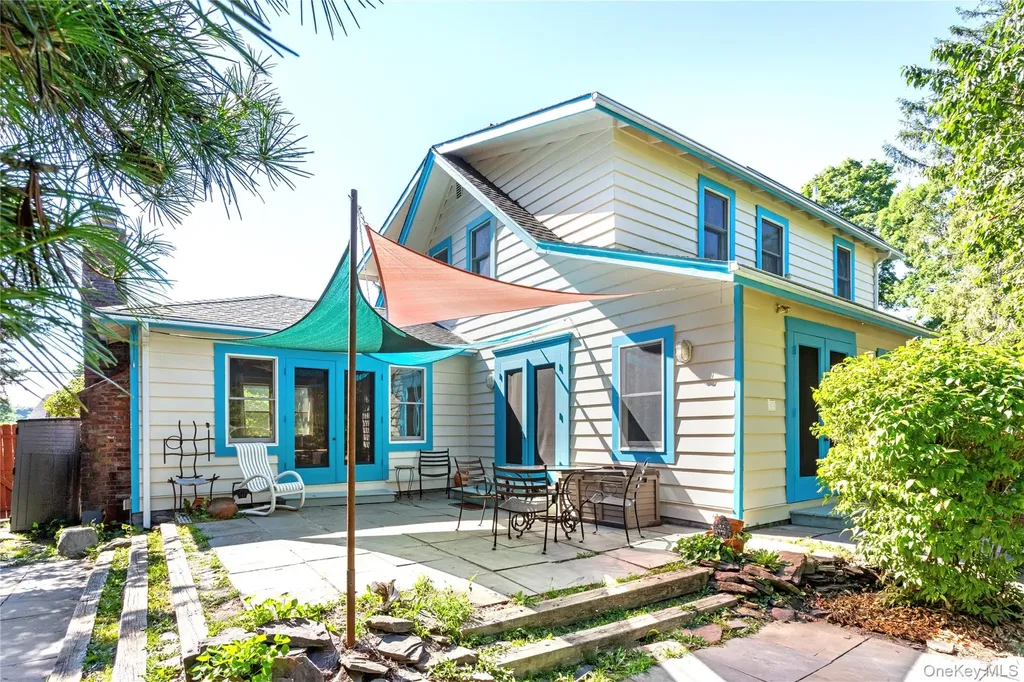 65 Hedges Road East Patchogue NY 11772