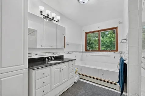 29 Brandy Lane Wappingers Falls NY 12590