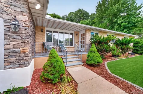 29 Brandy Lane Wappingers Falls NY 12590