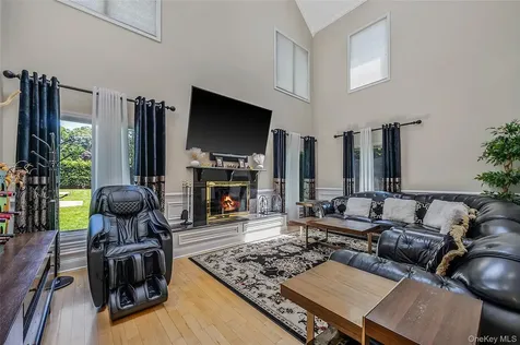 2 Jodi Drive Manorville NY 11949