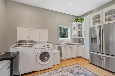 2 Jodi Drive Manorville NY 11949