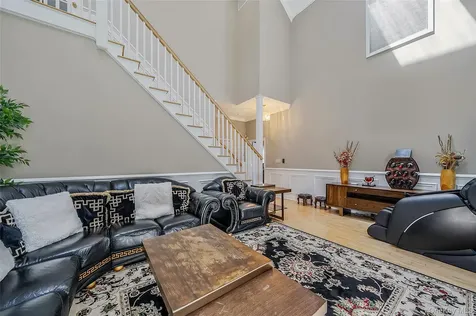 2 Jodi Drive Manorville NY 11949