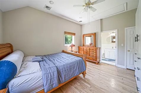 2 Jodi Drive Manorville NY 11949