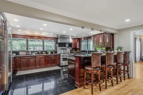 2 Jodi Drive Manorville NY 11949