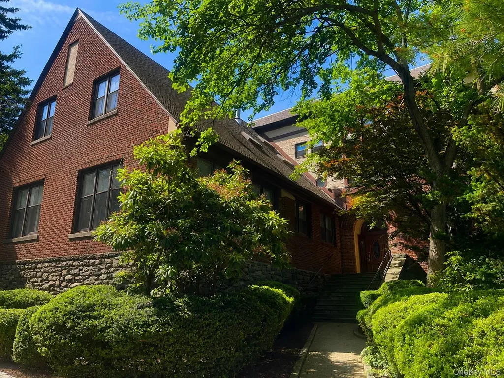 55 W Hartsdale Avenue Hartsdale NY 10530