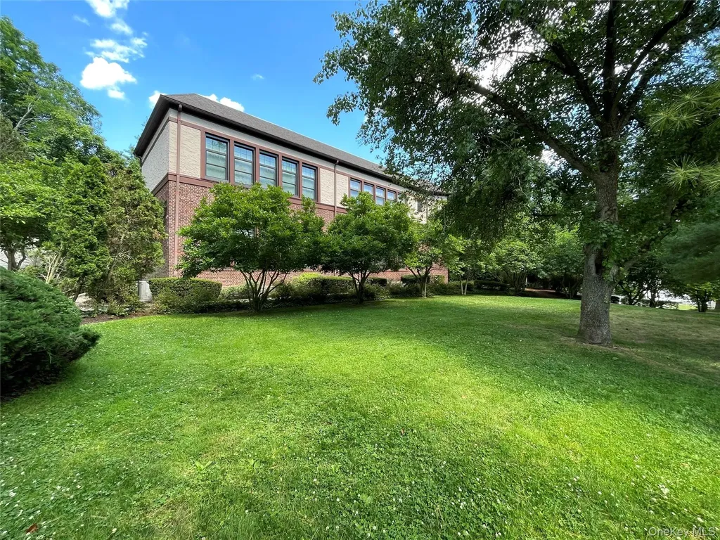 55 W Hartsdale Avenue Hartsdale NY 10530
