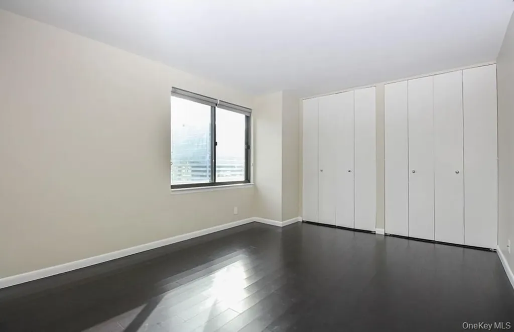 10 Cottage Place White Plains NY 10601