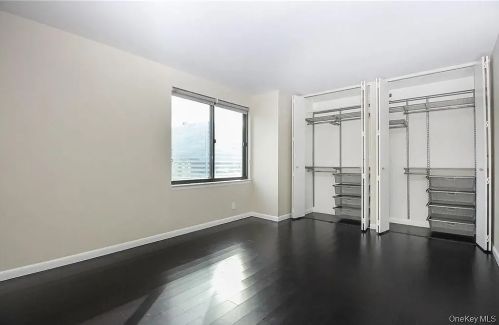 10 Cottage Place White Plains NY 10601