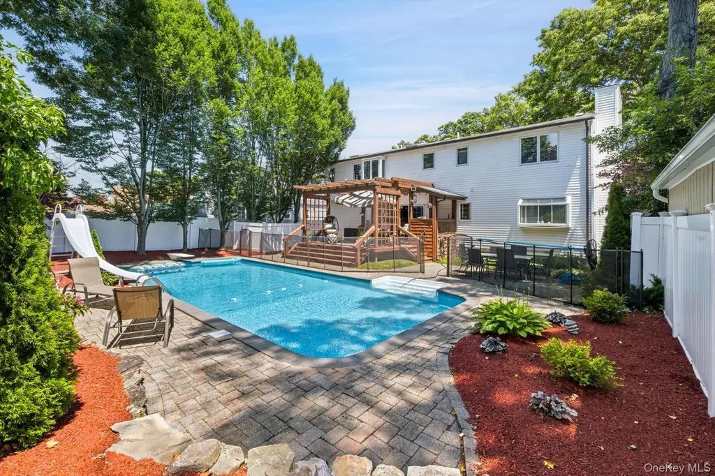 244 Grand Boulevard Massapequa Park NY 11762