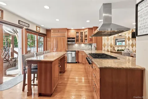 244 Grand Boulevard Massapequa Park NY 11762