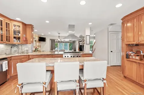 244 Grand Boulevard Massapequa Park NY 11762